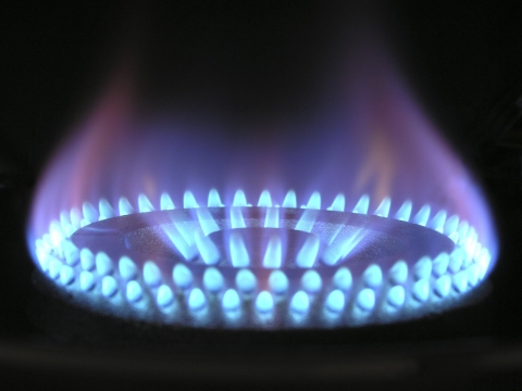 Consumer_gas.jpg Thumbnail